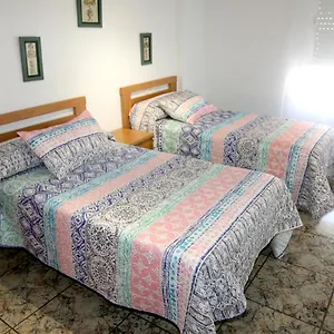 https://amplio-apartamento-en-roquetas.es-andalucia.com